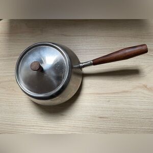 Japanese pot, stainless steel and wood